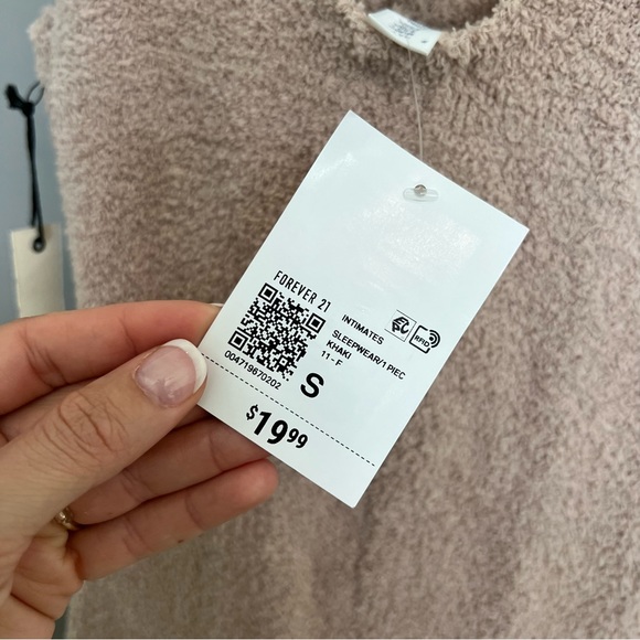 Forever 21 Teddy One-Piece Romper - Picture 3 of 3